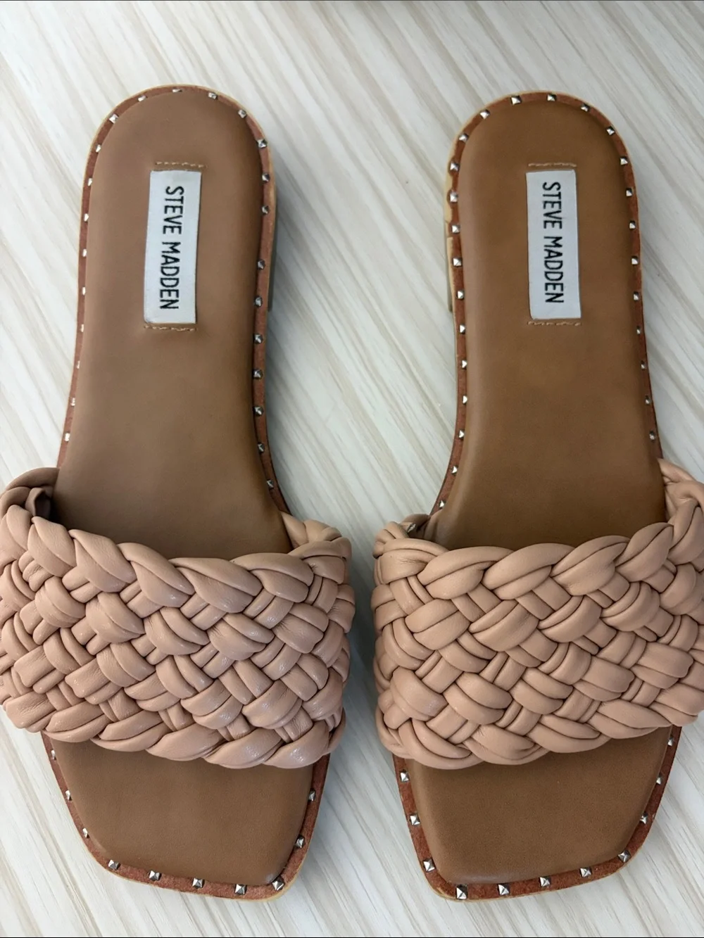 Steve Madden Braided Slide Sandals in Nude/Tan!! EUC!!